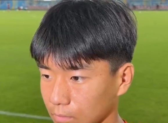 U17国少周雨诺赛前直言:紧张但更有信心 小目标世少赛 U17国少周雨诺赛前直言:紧张但更有信心 小目标世少赛