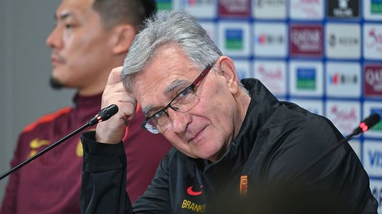 伊万告别战:国足伤病满营迎巴林 长期集训被指祸根 伊万告别战:国足伤病满营迎巴林 长期集训被指祸根
