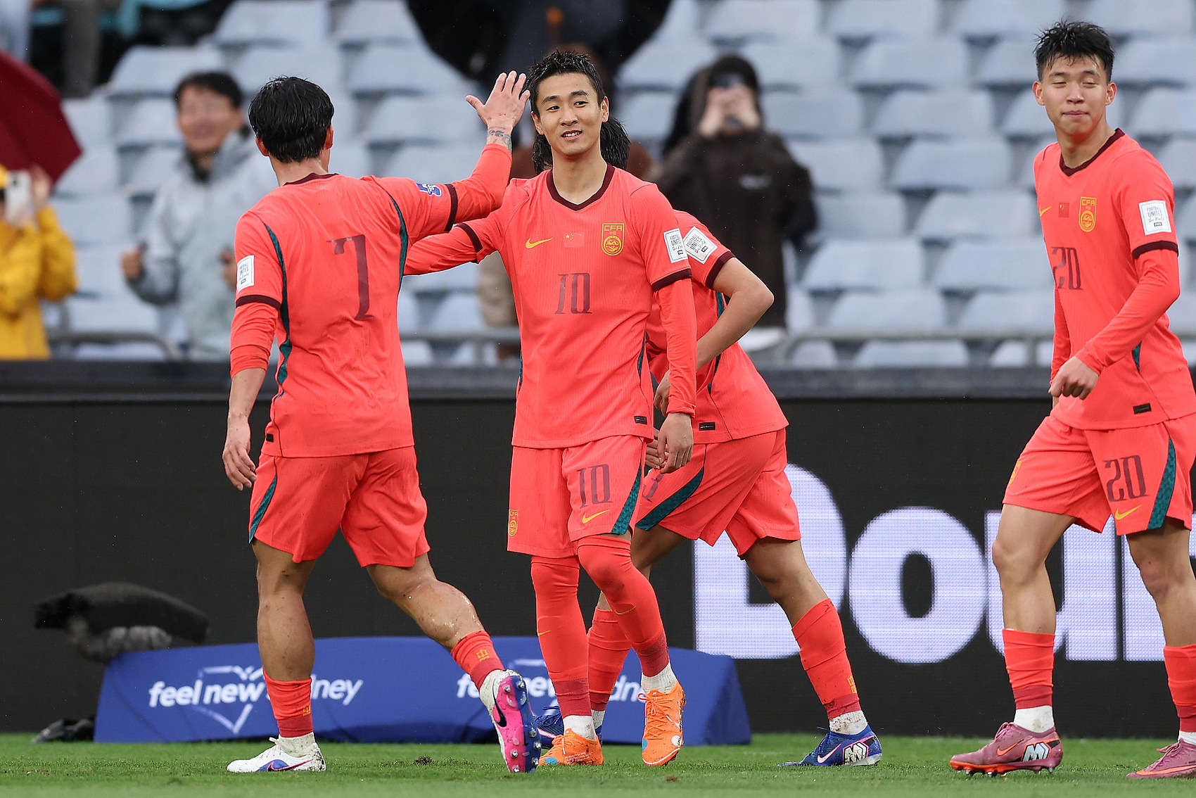 43年不败!国足vs新加坡历史18战仅2负,今晚客战再验成色